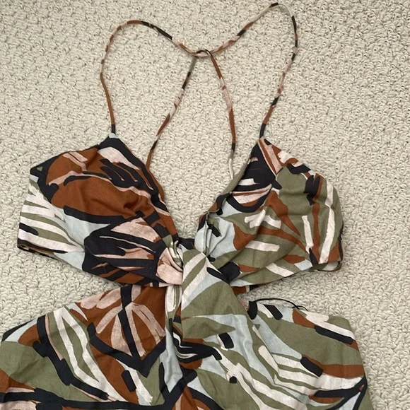 Zara tropical print peekaboo dress NWOT - Picture 3 of 13